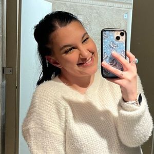 Meet your Posher, Gabriella